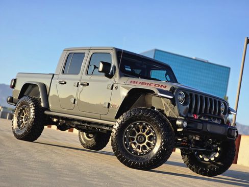 Used 2021 Jeep Gladiator Rubicon AWD/4WD image 1
