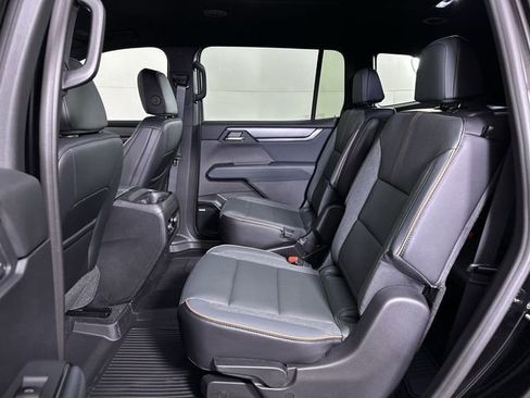 New 2026 GMC Acadia AT4 w/ LPO, Floor Liner Package AWD/4WD image 26