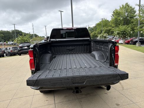 Used 2026 Chevrolet Silverado 2500 ZR2 AWD/4WD image 19