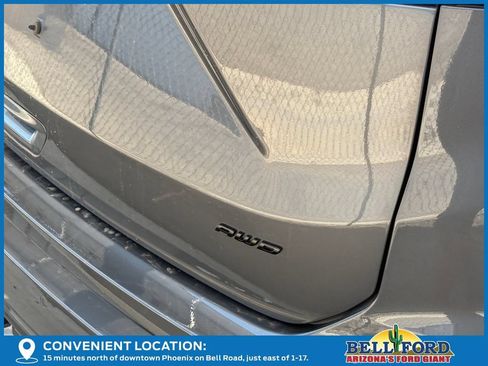 Used 2024 Ford Edge SE w/ Black Appearance Package AWD/4WD image 8