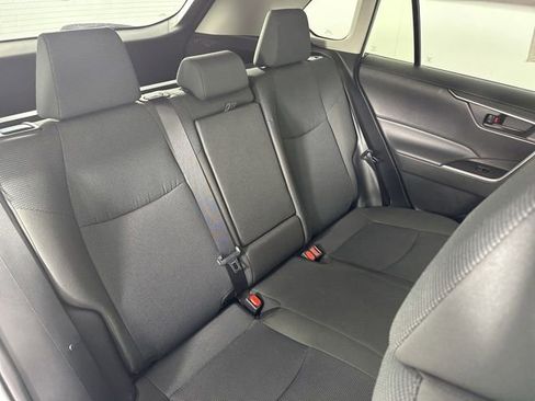 Used 2023 Toyota RAV4 LE AWD/4WD image 28