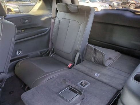 Used 2024 Jeep Grand Cherokee L Laredo w/ Luxury Tech Group I AWD/4WD image 21