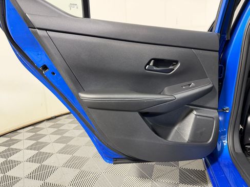 Used 2025 Nissan Sentra SV FWD image 24