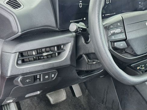 Used 2025 Kia K4 FWD image 17