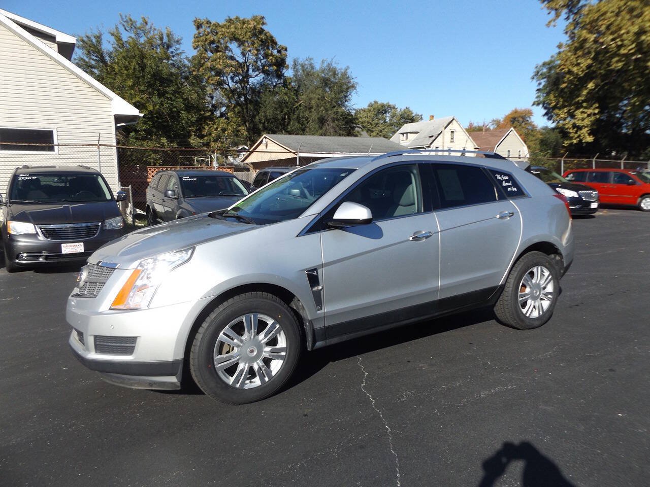 Used 2010 Cadillac SRX Luxury FWD image 1
