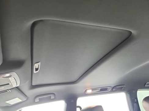 Used 2021 Nissan Armada Platinum w/ Captain's Chairs Package RWD image 22