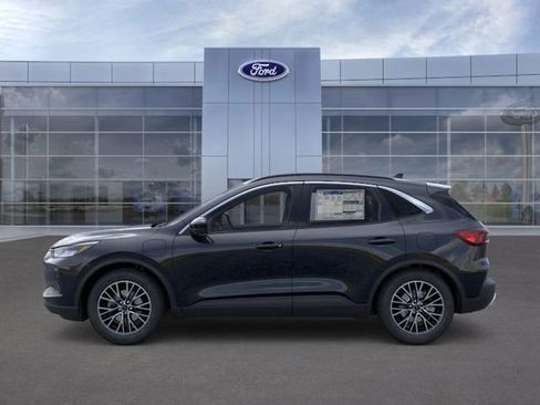 New 2025 Ford Escape SE image 3