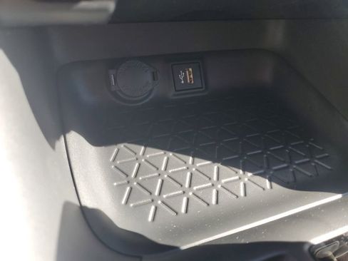 New 2025 Toyota RAV4 XLE image 18