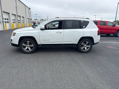 Used 2016 Jeep Compass High Altitude AWD/4WD image 2