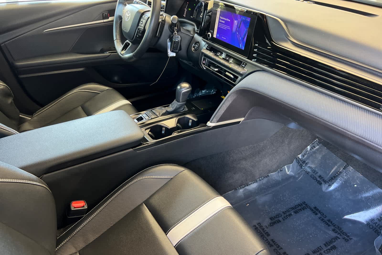 Certified 2025 Toyota Camry SE FWD image 16