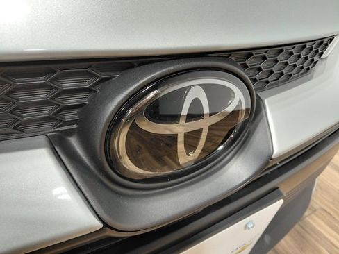 Used 2024 Toyota Corolla LE image 9