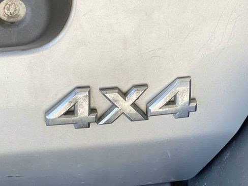 Used 2010 Nissan Xterra S AWD/4WD image 12