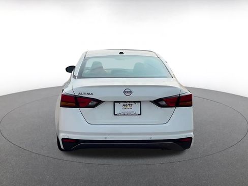 Used 2026 Nissan Altima 2.5 SV FWD image 12