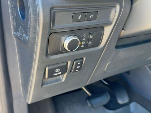 Used 2022 Ford Expedition XLT image 18