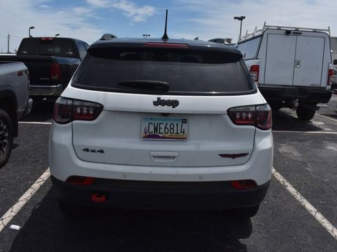 Used 2025 Jeep Compass Trailhawk AWD/4WD image 5