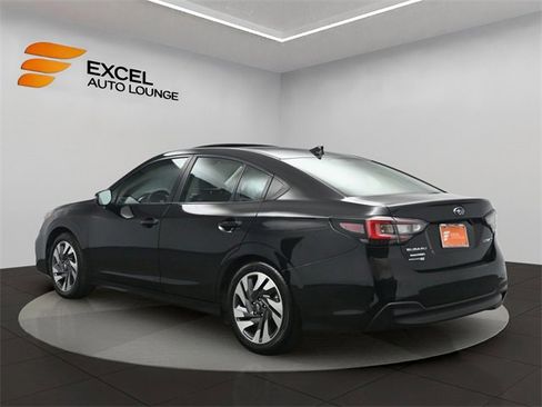 Used 2024 Subaru Legacy Limited image 3