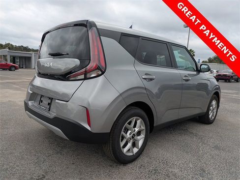 Used 2024 Kia Soul LX w/ Option Group 015 image 5