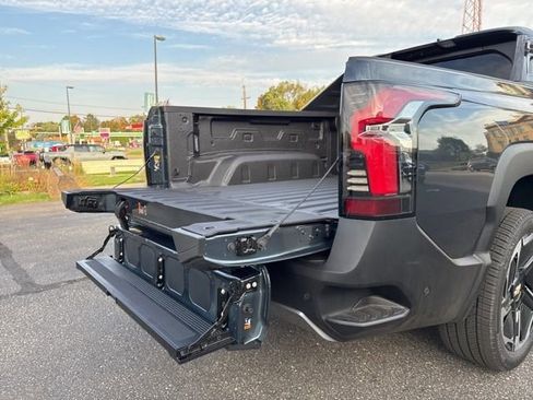 New 2026 Chevrolet Silverado EV LT w/ Premium Package image 6