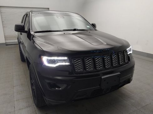 Used 2021 Jeep Grand Cherokee Laredo X AWD/4WD image 14