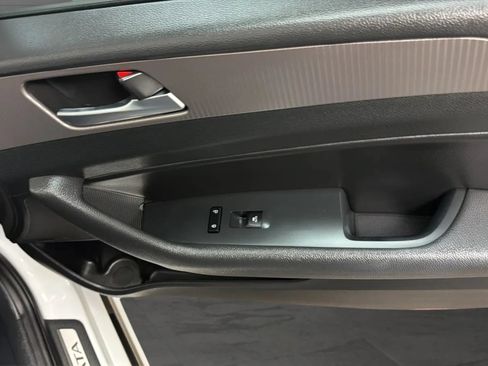 Used 2018 Hyundai Sonata Limited FWD image 19
