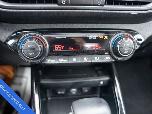 Used 2023 Kia Forte GT-Line w/ GT-Line Premium Package image 28