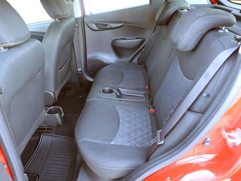 Used 2020 Chevrolet Spark LT image 21