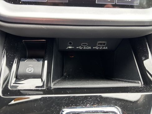 Used 2023 Subaru Outback Onyx Edition image 19