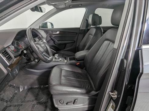 Used 2019 Audi Q5 2.0T Premium w/ Convenience Package AWD/4WD image 14