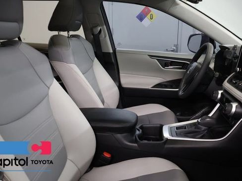 Certified 2025 Toyota RAV4 XLE Premium AWD/4WD image 27
