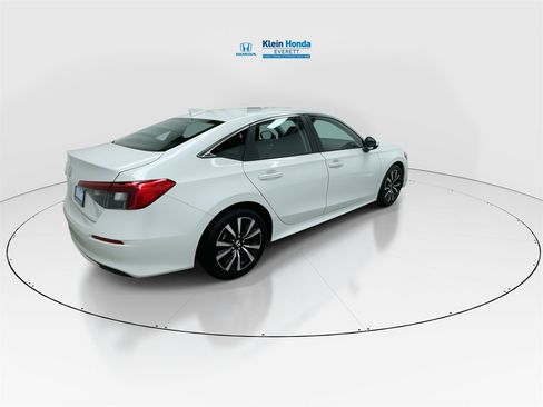 Certified 2024 Honda Civic EX image 2