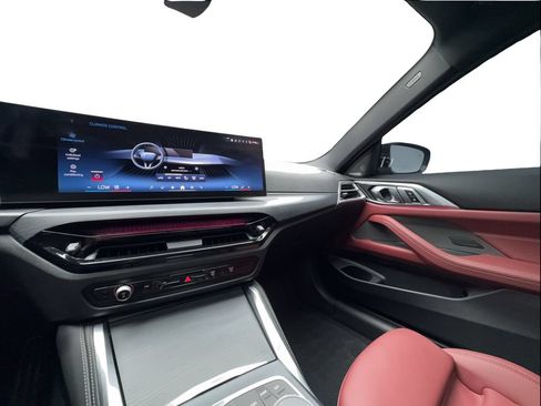 Used 2025 BMW 440i xDrive Coupe w/ Premium Package AWD/4WD image 38