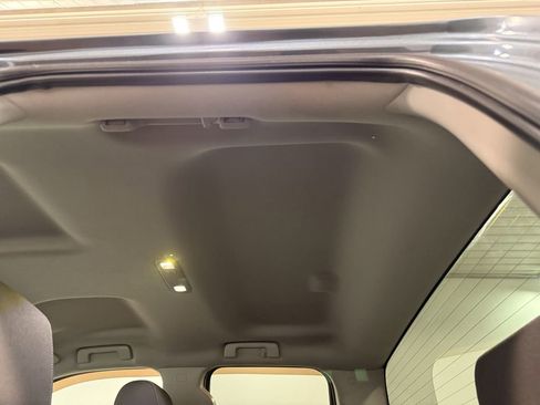 Used 2018 GMC Sierra 1500 SLE image 10