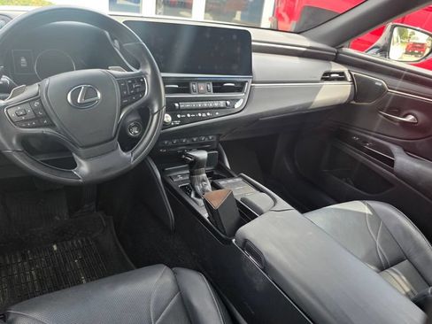 Used 2022 Lexus ES 350 Ultra Luxury w/ Accessory Package 2 FWD image 7