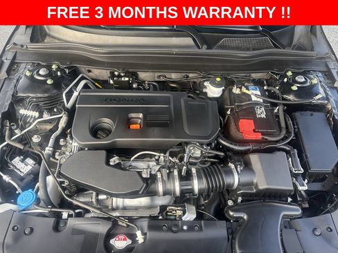 Used 2021 Honda Accord Touring image 11