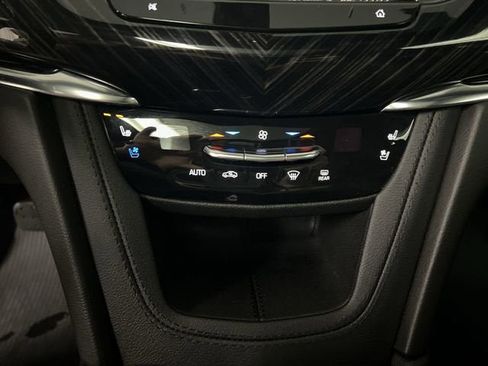 Certified 2023 Cadillac XT6 Premium Luxury AWD/4WD image 18