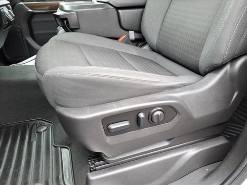 Used 2022 Chevrolet Silverado 1500 LT AWD/4WD image 14