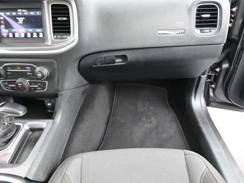 Used 2020 Dodge Charger SXT RWD image 43