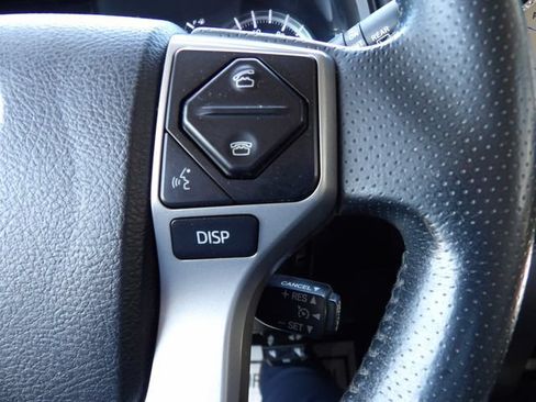 Used 2016 Toyota 4Runner Limited AWD/4WD image 23