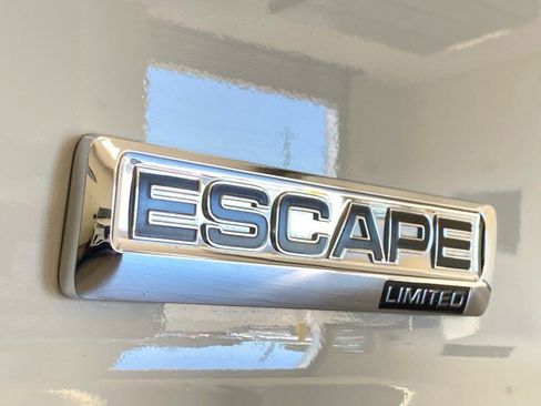 Used 2009 Ford Escape Limited FWD image 8