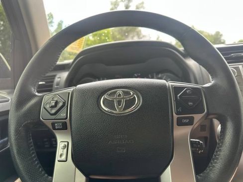 Used 2016 Toyota 4Runner Limited AWD/4WD image 26
