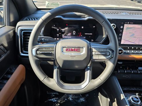 New 2026 GMC Canyon AT4 AWD/4WD image 13