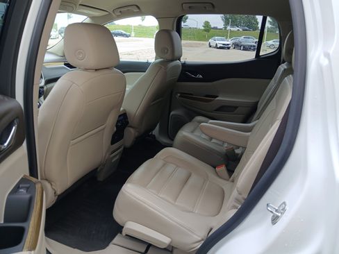 Used 2017 GMC Acadia Denali w/ Technology Package image 9