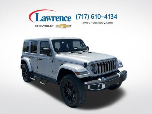 Used 2024 Jeep Wrangler Unlimited Sahara w/ Technology Group AWD/4WD image 1