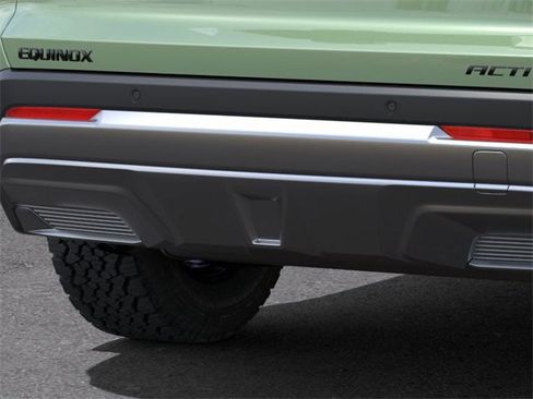 New 2026 Chevrolet Equinox ACTIV w/ Convenience Package III image 14