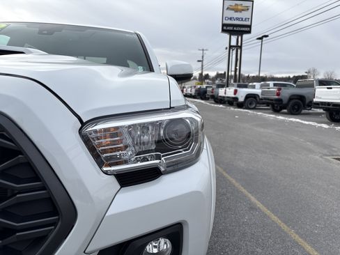 Used 2023 Toyota Tacoma TRD Sport image 10