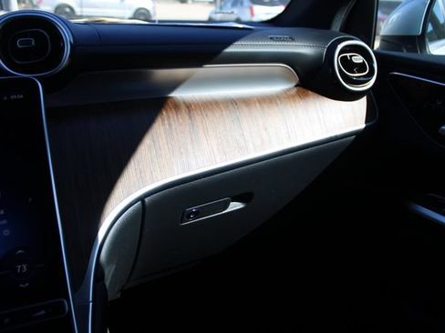 Certified 2024 Mercedes-Benz GLC 300 4MATIC image 18