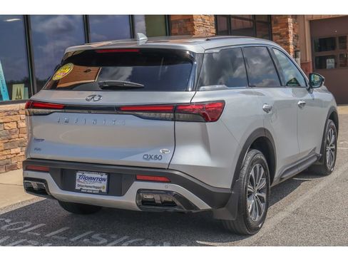 Used 2023 INFINITI QX60 Pure AWD/4WD image 3