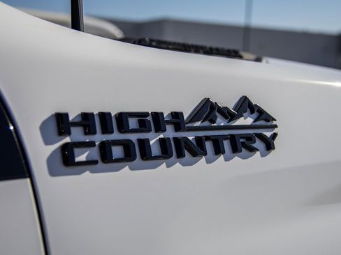 Used 2025 Chevrolet Silverado 3500 High Country w/ High Country Premium Package AWD/4WD image 11