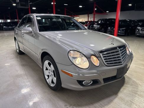 Used 2007 Mercedes-Benz E 550 Sedan image 8