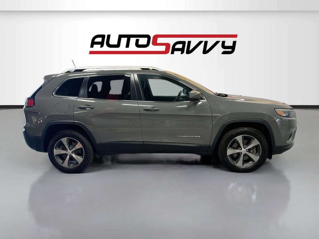 Used 2019 Jeep Cherokee Limited AWD/4WD image 8